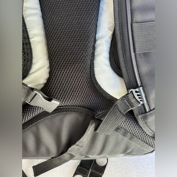 Ful laptop Backpack - Picture 4 of 9